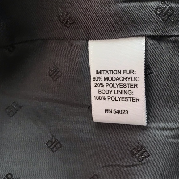 Banana Republic Faux Fur Vest - Picture 4 of 4